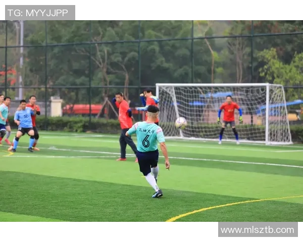 广州足球队逆袭之路：从低谷到巅峰的奋斗与荣耀纪实